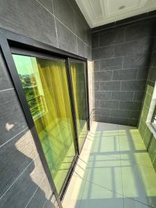 Φωτογραφία από το άλμπουμ του Kviar's home Douala Denver Bonamoussadi στη Ντουάλα