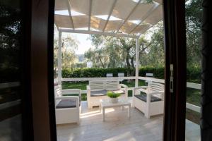 Gallery image of saracena superior holiday home with swimming pool and private beach in Mattinata +96 photos