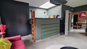 Afbeelding uit fotogalerij van Zevenenvijftig airb&b in Meppel