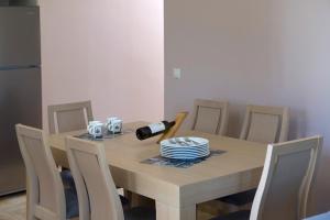 Gallery image of Αthina Villas in Fternón