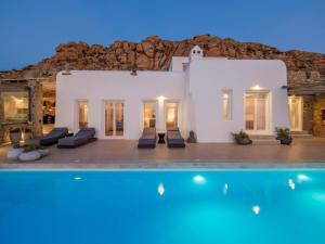 Bazén v ubytování Villa Vanita Agios Ioannis Mykonos nebo v jeho okolí