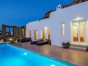 Bazén v ubytování Villa Vanita Agios Ioannis Mykonos nebo v jeho okolí