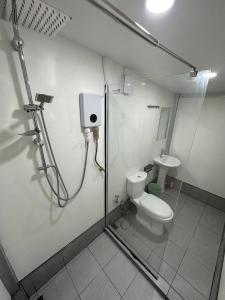 Et badeværelse på 2 - 1000Mbps 1BR Mountain View - Bills Included