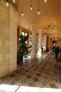 Fotografie z fotogalerie ubytování Domaine de Champ rose + piscine chauffée, couverte v destinaci Saint-Laurent-de-Belzagot + 52 fotografií