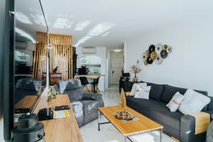 Posezení v ubytování WELCS DUPLEX 056 EMP frente el Mar