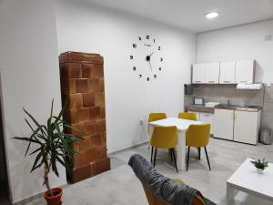 Kuchyň nebo kuchyňský kout v ubytování Apartman Opačić 1