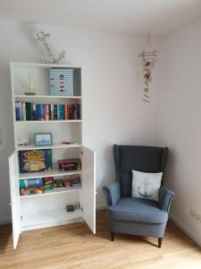 Knihovna v apartmánu