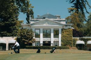 Golf v hotelu nebo okolí