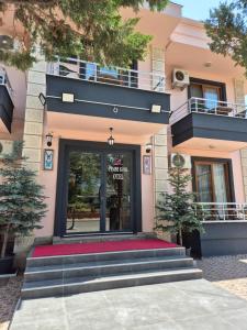 アクチャイにあるPembe Köşk Otelのギャラリーの写真