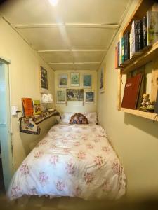 Postel nebo postele na pokoji v ubytování Soul PnB Homestay
