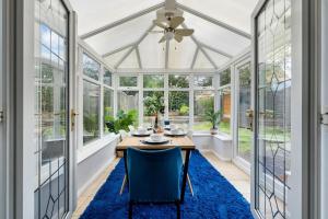 Fotografie z fotogalerie ubytování Luxury 3 Bed House, Sleeps 6, Near NEC - Airport, Parking, Contractors - Families Stay v destinaci Sheldon