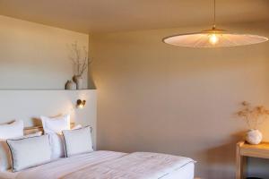Boutique hôtel Château Rouher客房内的一张或多张床位