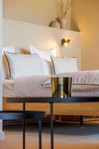 Boutique hôtel Château Rouher客房内的一张或多张床位