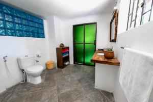 Imagen de la galería de The River Villa Situated In A Lush Garden, en Arusha 44 fotos más