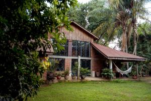 Imagen de la galería de The River Villa Situated In A Lush Garden, en Arusha