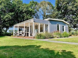 Το κτήριο όπου στεγάζεται  η παραθεριστική κατοικία