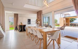 Χώρος καθιστικού στο Pet Friendly Home In Mandre