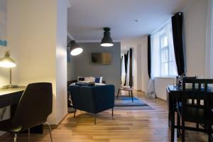 Χώρος καθιστικού στο New & Modern Old Riga apartment