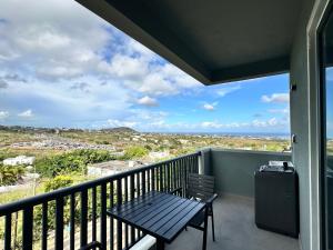 En balkon eller terrasse på Hill Sea Apartment + 9 billeder