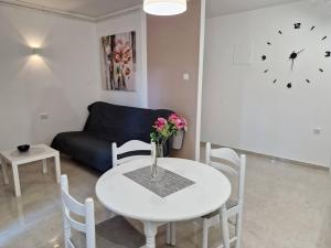 Posezení v ubytování Sunshine Residence Baska 2
