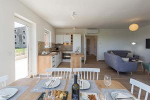 Donje BaredineにあるVilla Skarlineのギャラリーの写真 +40枚の写真