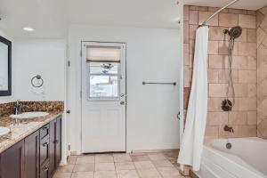 Ένα μπάνιο στο Cactus Cozy Retreat +20 φωτογραφίες