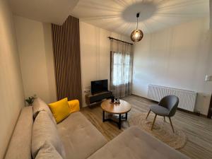 A seating area at Μελίτη Pelion Luxury Living