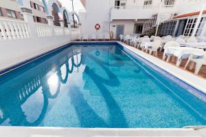 Afbeelding uit fotogalerij van Hotel Apartamentos Vibra Lux Mar in Ibiza-stad