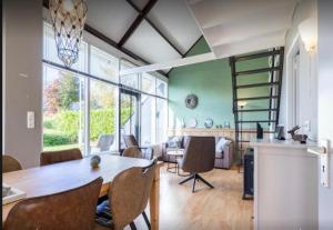 Posezení v ubytování 5 persoons vakantiewoning Robbenoort 50 Lauwersoog