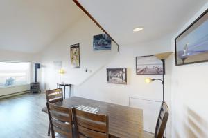 Gallery image of Whaler's Getaway in Depoe Bay