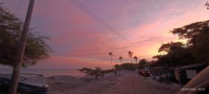 Φυσικό τοπίο κοντά σε οργανωμένο κάμπινγκ