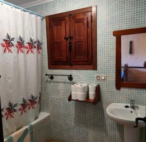 Kúpeľňa v ubytovaní CASAS RURALES HOZ DEL JUCAR