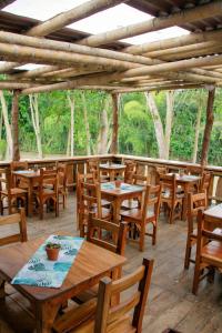 Restaurace v ubytování Hotel El Remanso Cartago