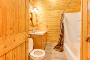 Ένα μπάνιο στο 3 Mi to Kenai River Secluded Sterling Cabin! +22 φωτογραφίες