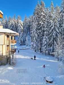 NordenPamporovo v zimě