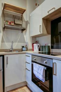 Dapur atau dapur kecil di The Fullarton - Coorie Doon Stays +10 gambar