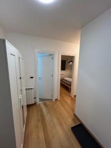 Postel nebo postele na pokoji v ubytování Krfska Lux by Magenta