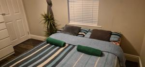 Postel nebo postele na pokoji v ubytování Whole Private Flat - Central Dublin