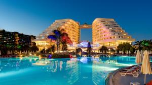 The swimming pool at or close to Miracle Resort Hotel