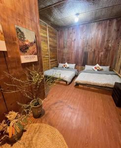 Postel nebo postele na pokoji v ubytování Nhà Ba Gian Homestay Đà Lạt + 39 fotografií