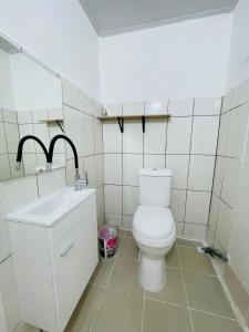Koupelna v ubytování Studio Aute