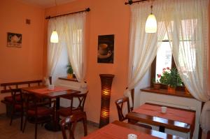 Restaurace v ubytování Hotel u Kapra
