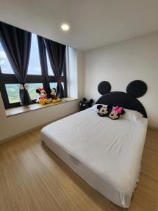 Postel nebo postele na pokoji v ubytování Sunway Grid Mickey House 4-5pax, 8mins to Legoland
