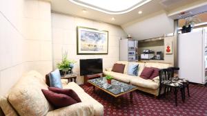 Gallery image of ホテルやまや新館 in Kasukabe