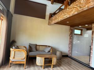 Posezení v ubytování Ringsun Homestay Uluwatu