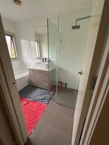 メルボルンにあるRoom in Kew Eastのギャラリーの写真 +1枚の写真