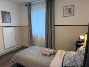 Ένα ή περισσότερα κρεβάτια σε δωμάτιο στο Chic Noot Home +17 φωτογραφίες