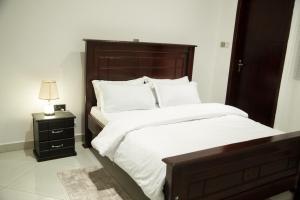 Postel nebo postele na pokoji v ubytování Spacious stand alone home