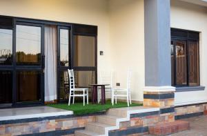 Patio nebo venkovní prostory v ubytování Spacious stand alone home