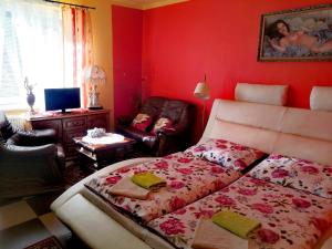 Posteľ alebo postele v izbe v ubytovaní Villa Anastazis - Penzion Eden